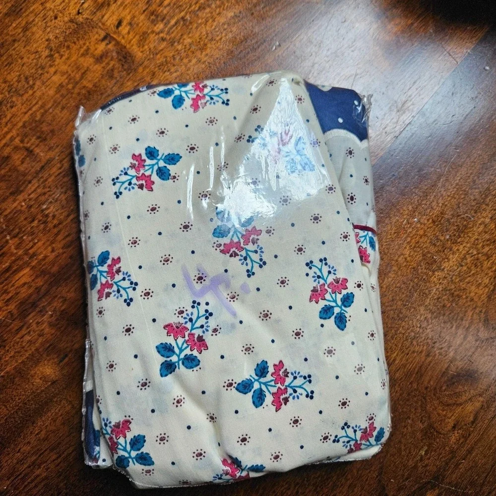 West Point Pepperell‎ Two King Pillowcases No Iron Percale Floral Blue Pink